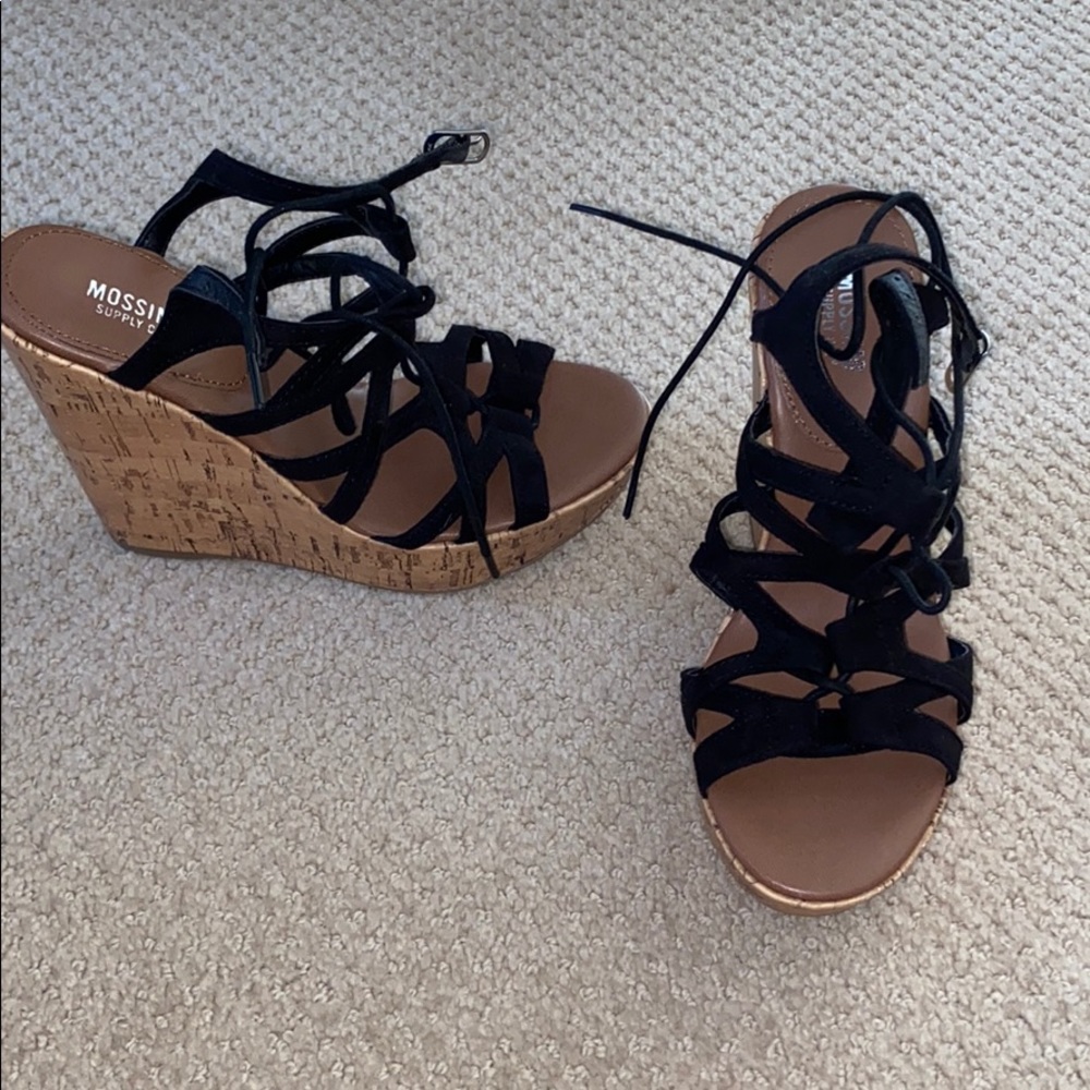 lace up heels